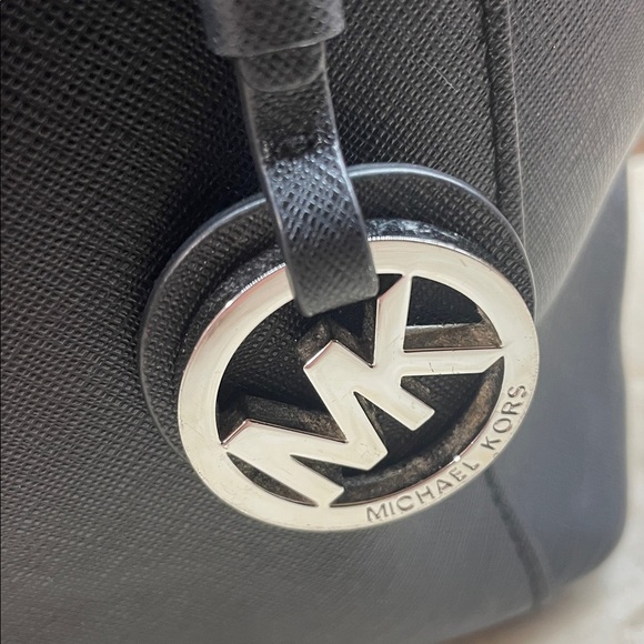 Michael Kors Jet Set Travel Large Black Saffiano Leather Tote Bag Purse - Picture 8 of 16